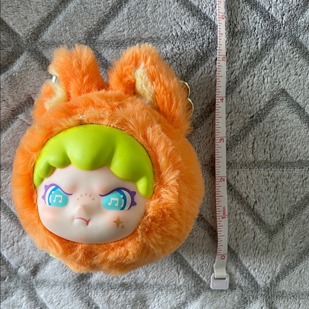 • Dora Fuzzy Keychain • - Picture 3 of 8